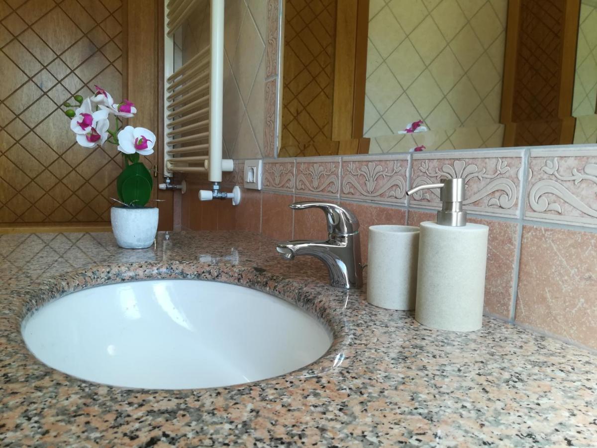 A Lu Ponti Bed & Breakfast Будони Екстериор снимка